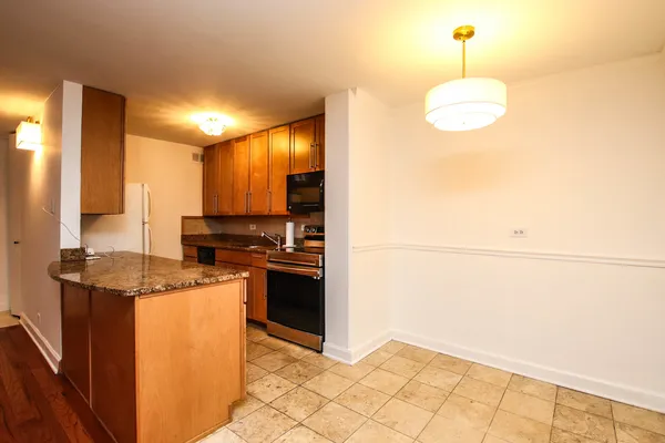 $3,250 | 1339 North Dearborn Street, Unit 4A, Chicago, IL 60610