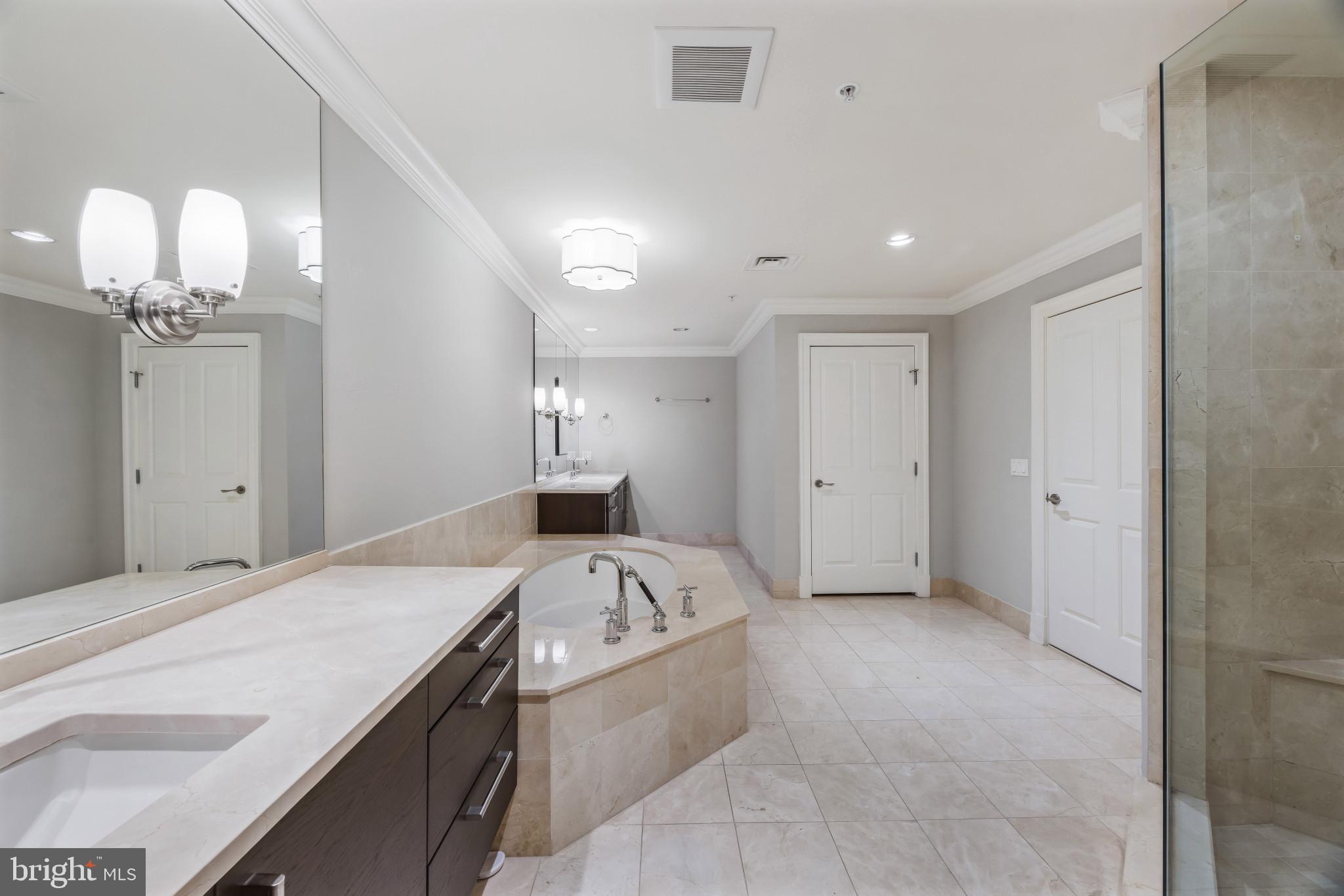 801 Key Highway, Unit 323 Baltimore, MD 21230 - Photo 29 of 56