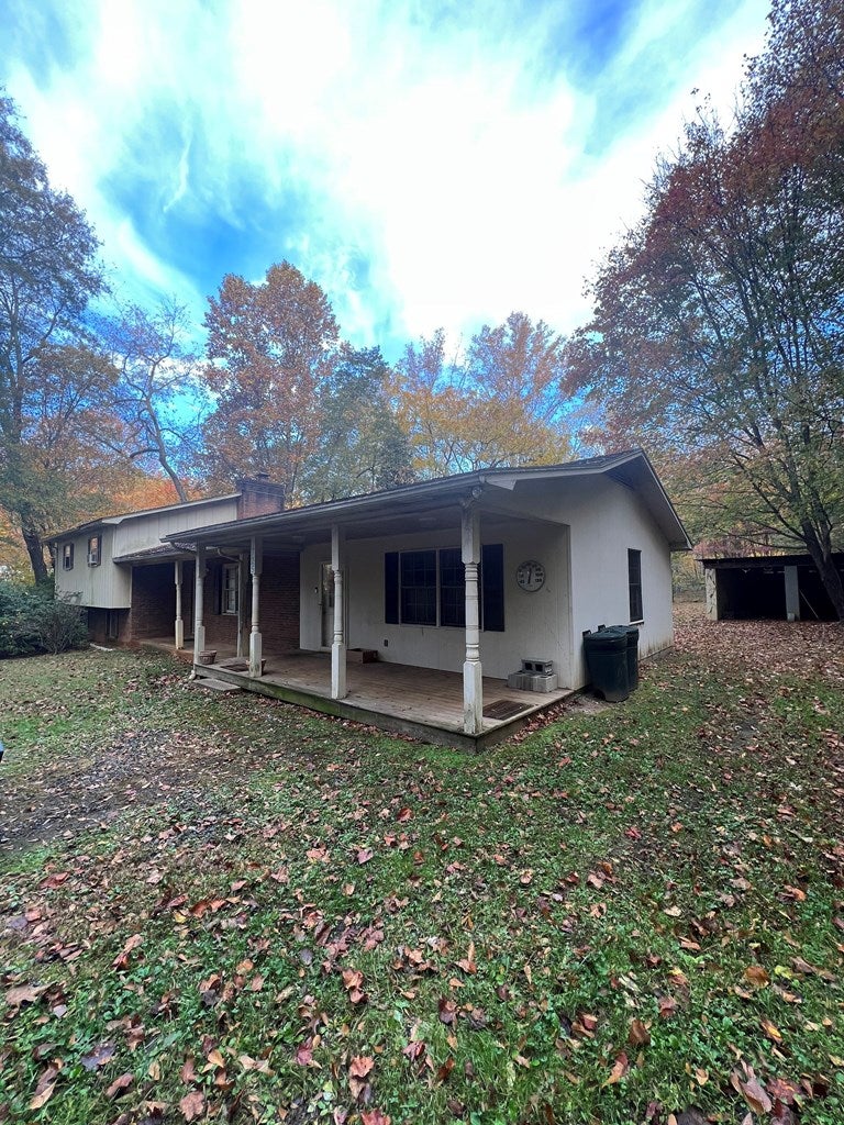 725 Friends Mission Road Ararat, VA 24053 - Photo 2 of 18 Gallery Image 2