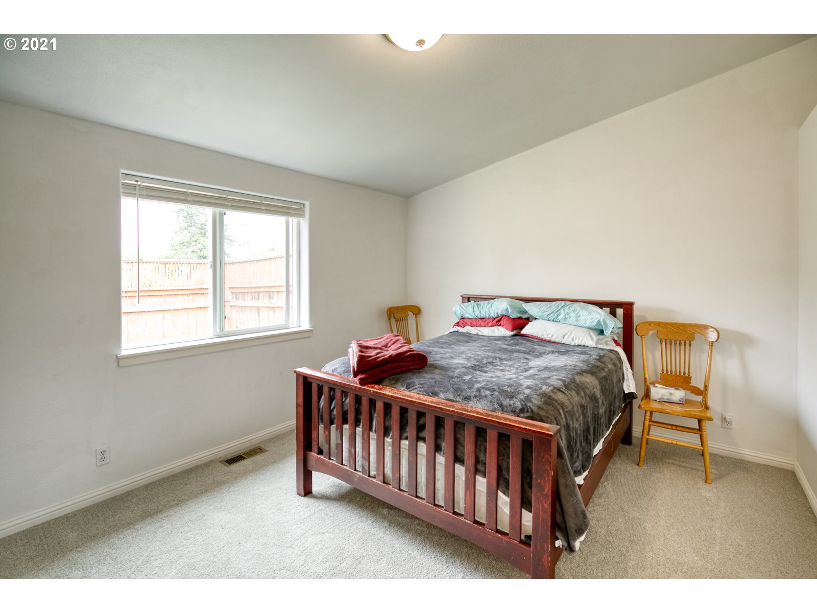 25210 East Bolton Road Veneta, OR 97487 - Photo 11 of 17 Gallery Image 11