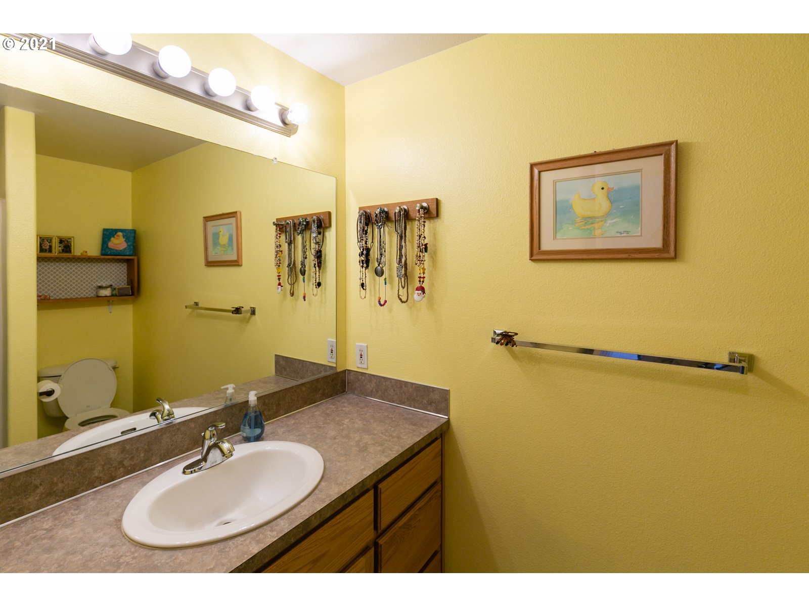 25210 East Bolton Road Veneta, OR 97487 - Photo 13 of 17 Gallery Image 13