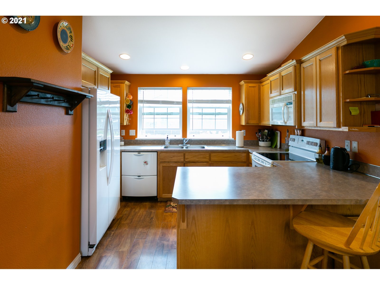 25210 East Bolton Road Veneta, OR 97487 - Photo 3 of 17 Gallery Image 3