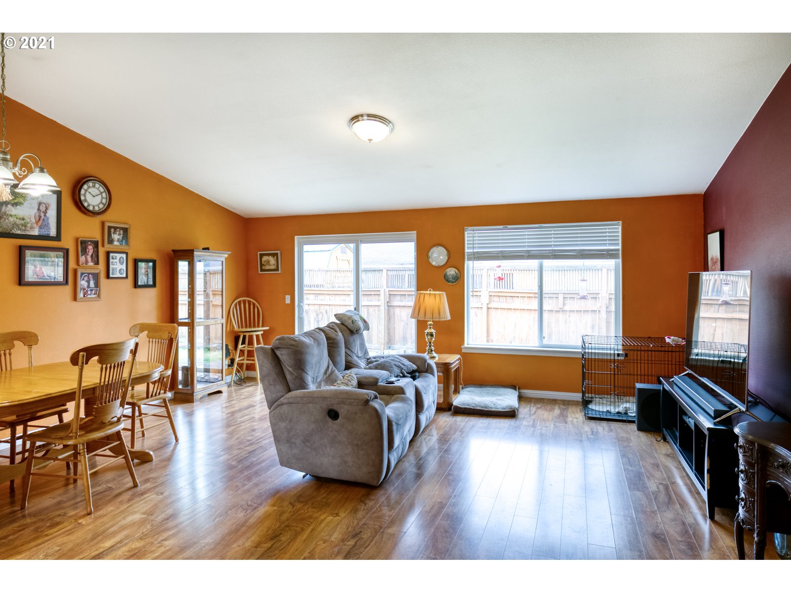 25210 East Bolton Road Veneta, OR 97487 - Photo 7 of 17 Gallery Image 7