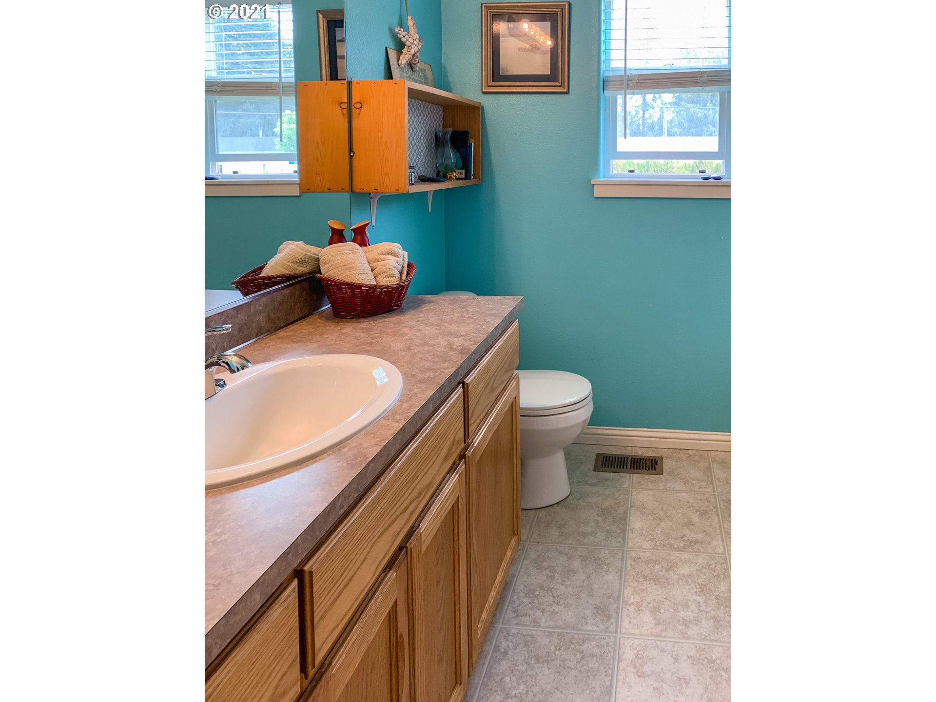 25210 East Bolton Road Veneta, OR 97487 - Photo 9 of 17 Gallery Image 9