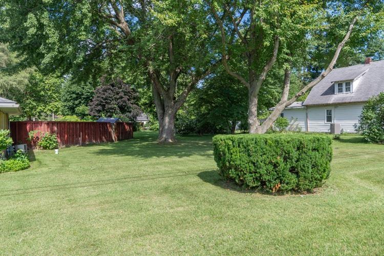 1515 Osolo Road Elkhart, IN 46514 - Photo 3 of 36 Gallery Image 3