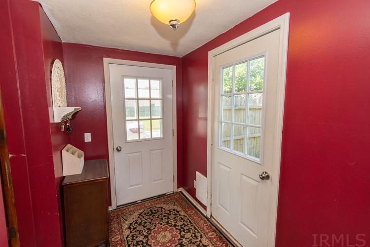 1515 Osolo Road Elkhart, IN 46514 - Photo 5 of 36 Gallery Image 5