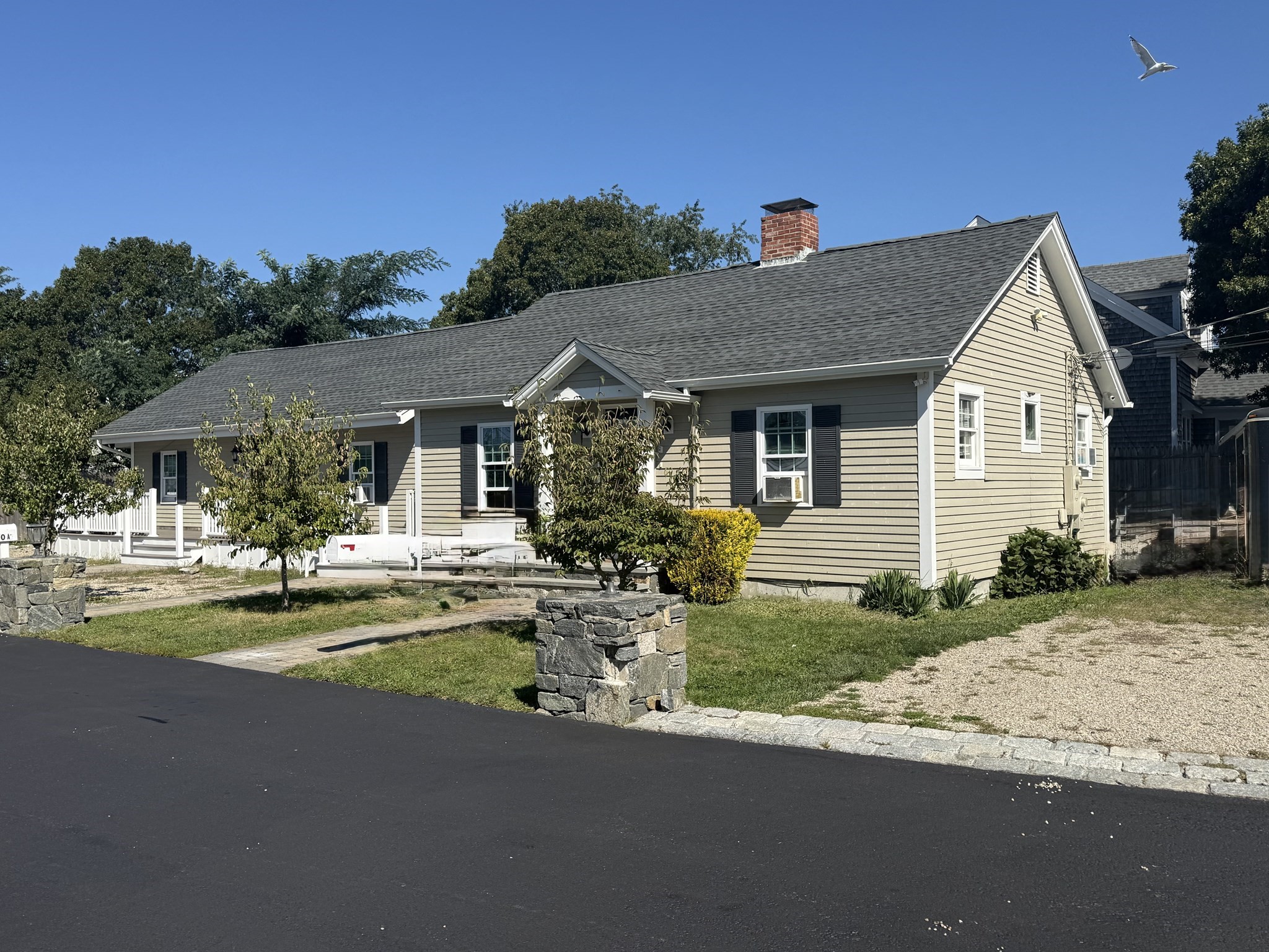 10 Stuart Street Barnstable, MA 02601 - Photo 2 of 4 Gallery Image 2