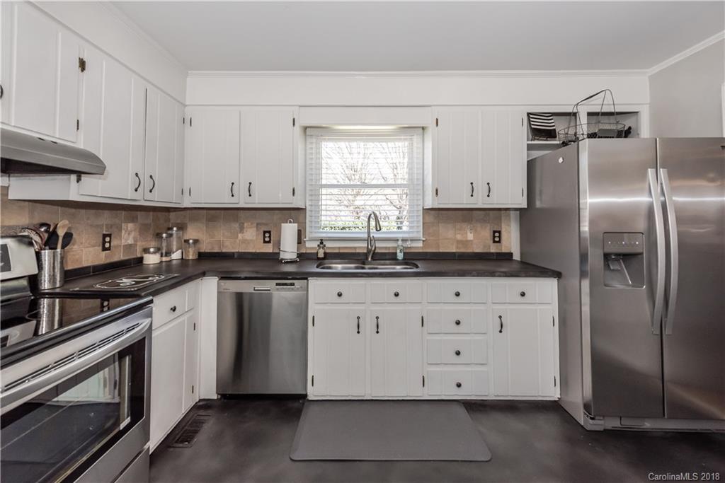 1101 Reid Harkey Road, Unit 35 Matthews, NC 28105 - Photo 7 of 32 Gallery Image 7