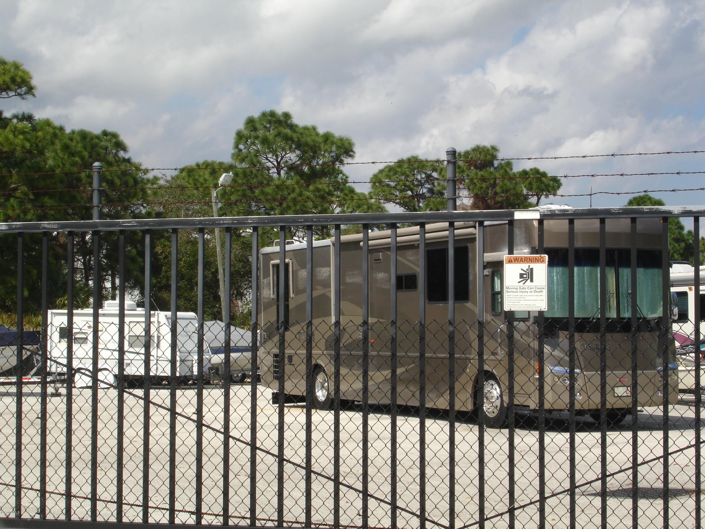 407 Myrtlewood Road Melbourne, FL 32940 - Photo 23 of 31 RV and Boat Storage to Rent