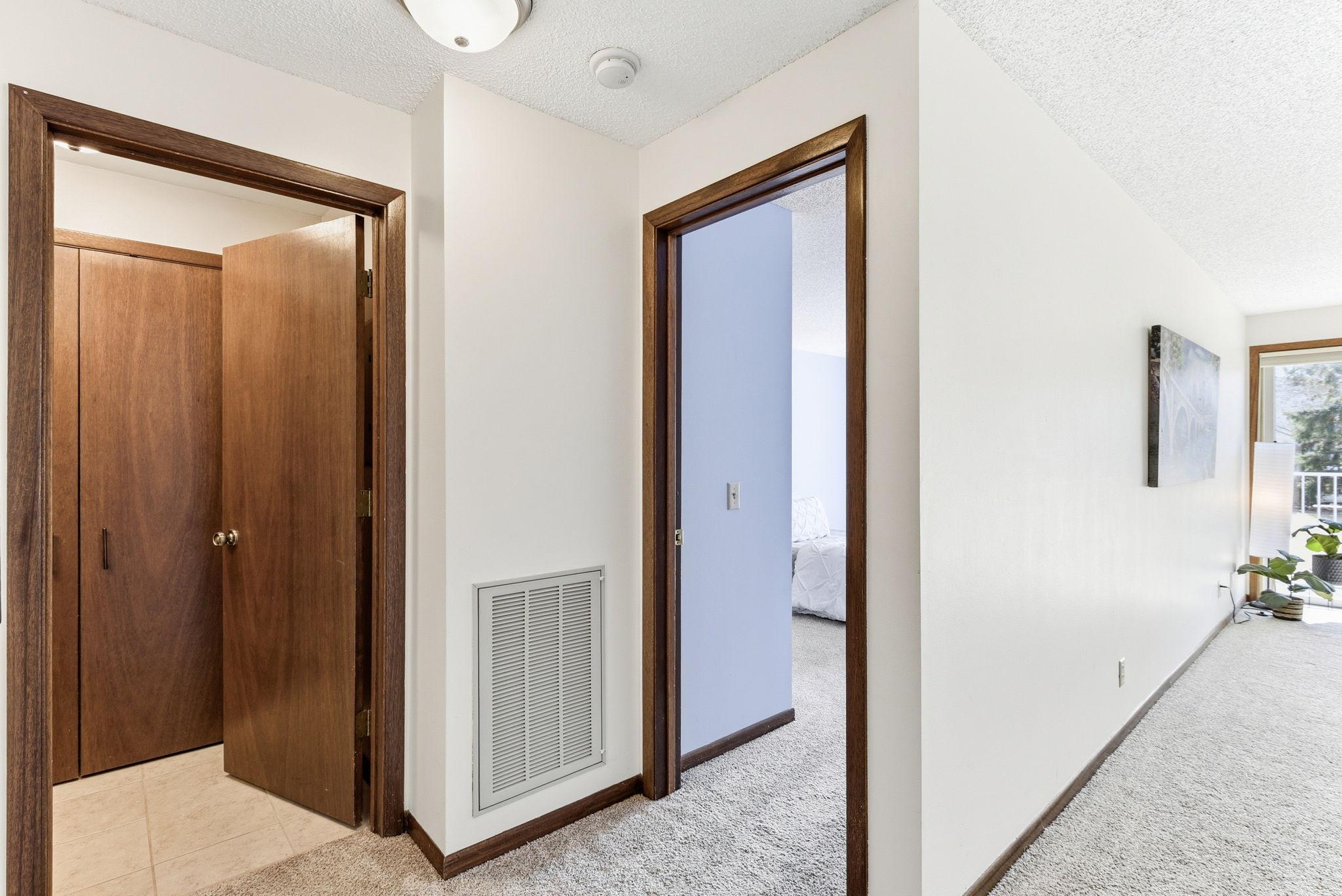 766 County Rd F West, Unit E Shoreview, MN 55126 - Photo 13 of 25