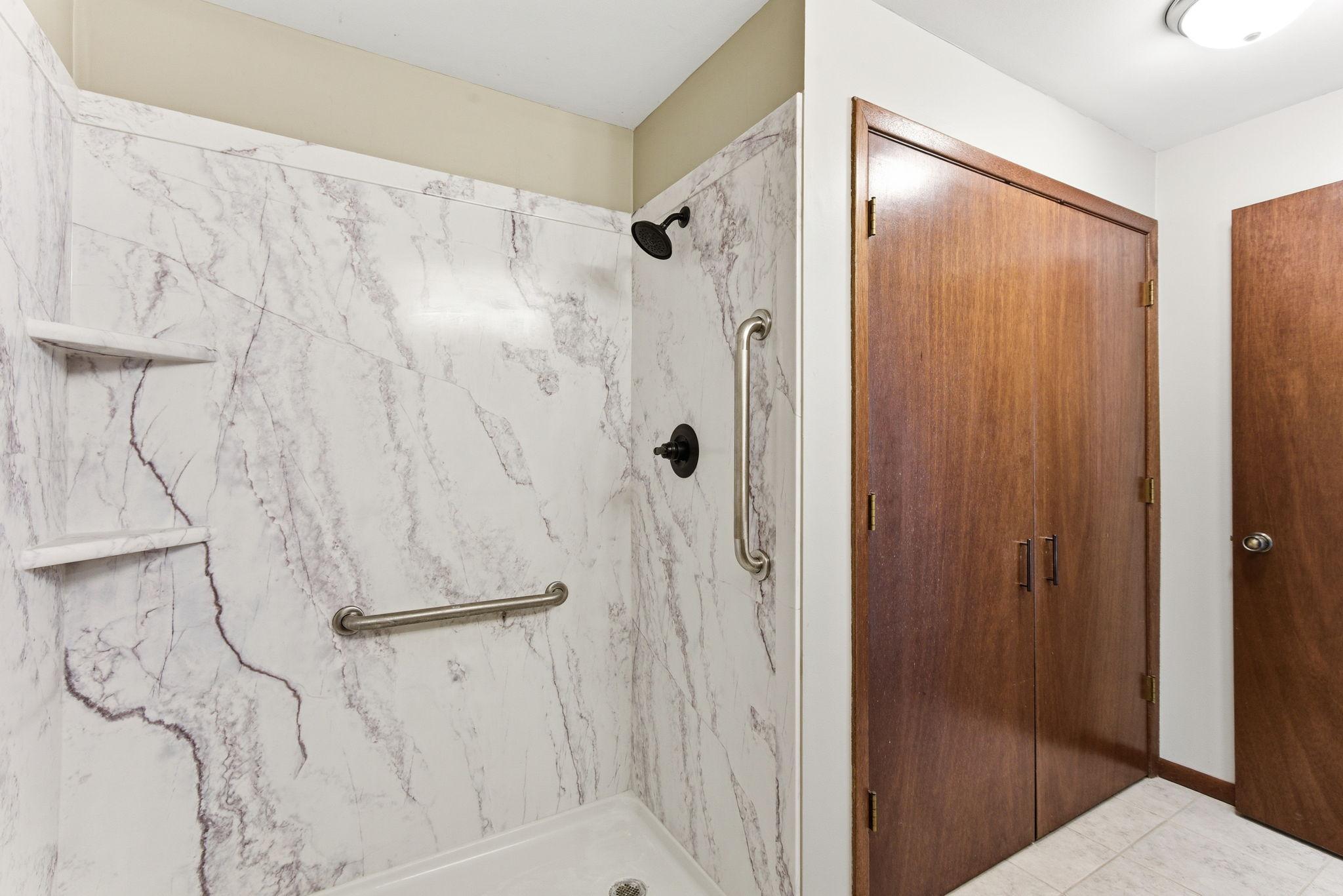 766 County Rd F West, Unit E Shoreview, MN 55126 - Photo 19 of 25