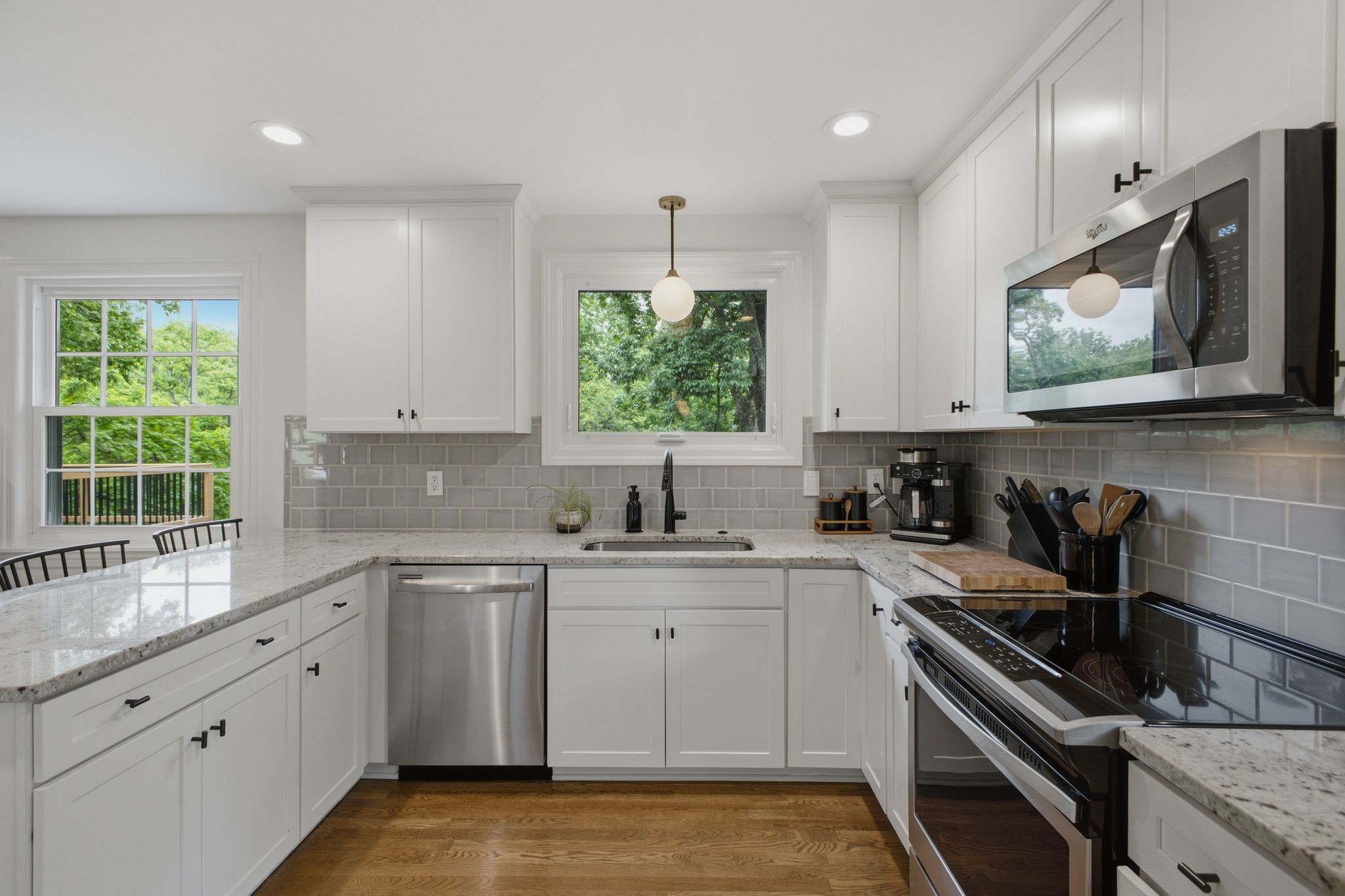 5437 Hill Rd Circle Nashville, TN 37220 - Photo 13 of 43