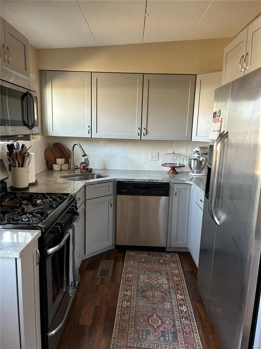 606 Wicklow Drive Manchester, MO 63021 - Photo 5 of 13