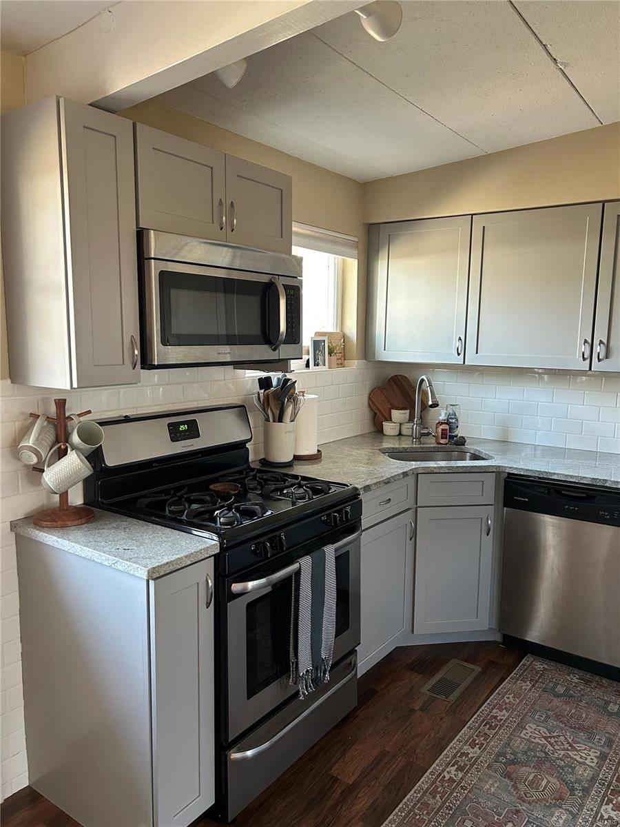 606 Wicklow Drive Manchester, MO 63021 - Photo 6 of 13