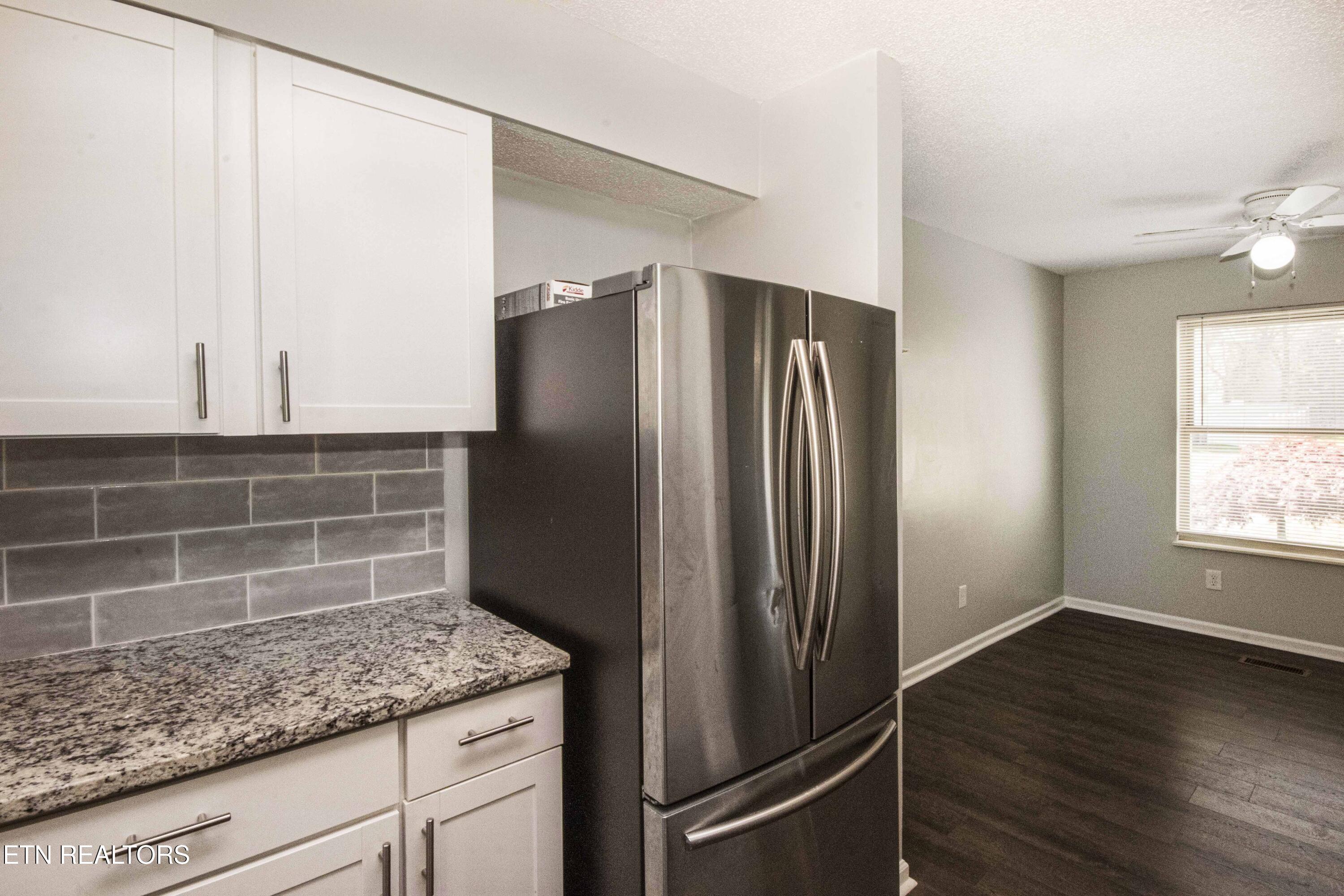 9014 Colchester Ridge Road Knoxville, TN 37922 - Photo 15 of 48 Kitchen