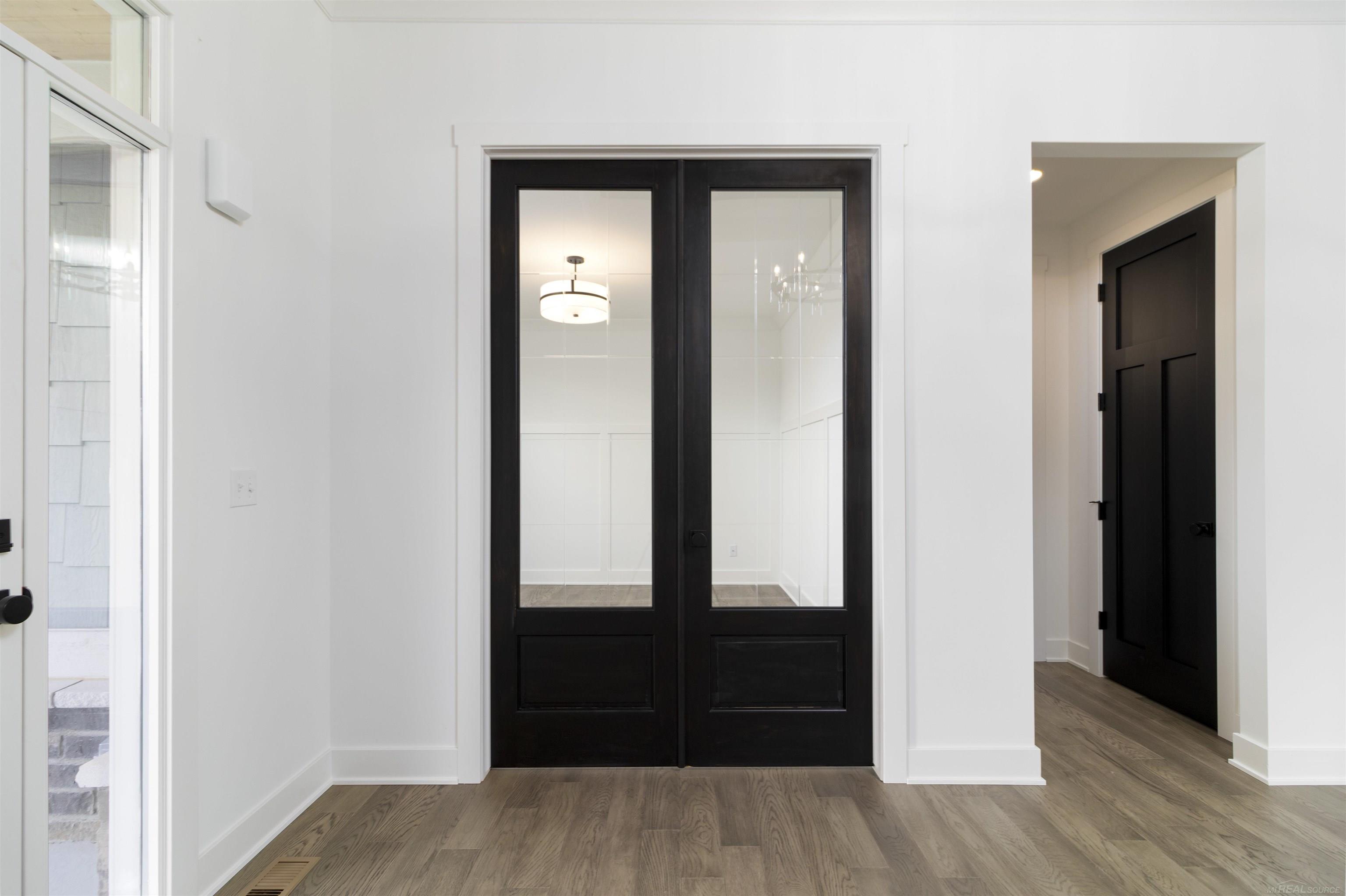 7583 Brunswick Washington, MI 48095 - Photo 6 of 31 Foyer