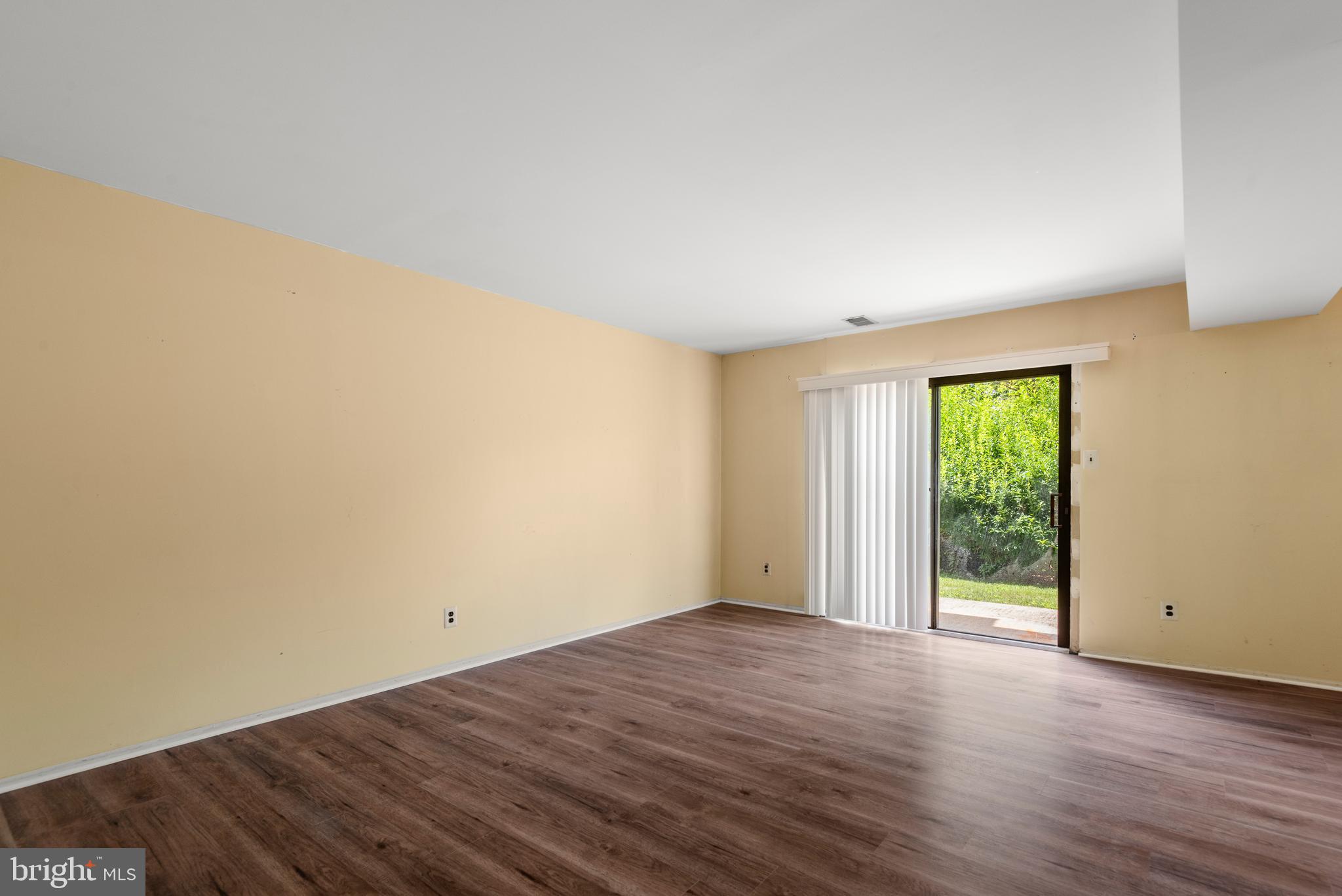 209 Chase Road Chesterbrook, PA 19087 - Photo 3 of 21