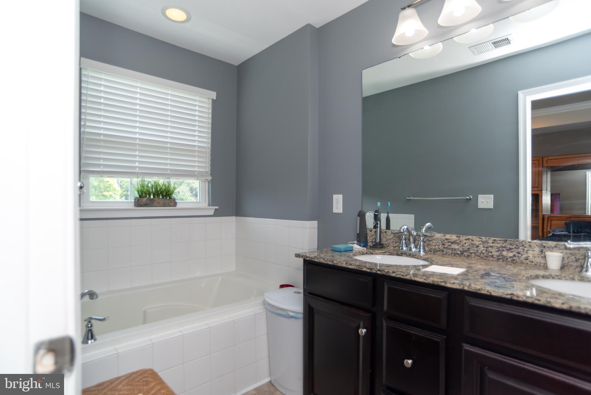 145 Old Cedarbrook Road, Unit 26 Wyncote, PA 19095 - Photo 21 of 34 Bedroom 1 Soaker Tub