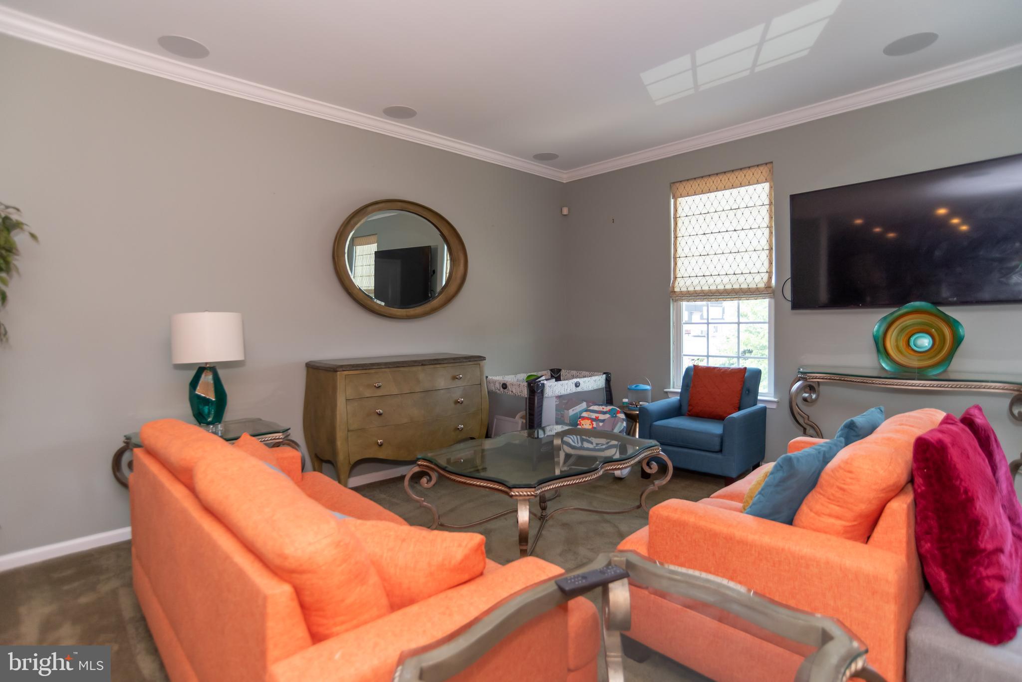 145 Old Cedarbrook Road, Unit 26 Wyncote, PA 19095 - Photo 9 of 34 Formal Livingroom, Main Level.