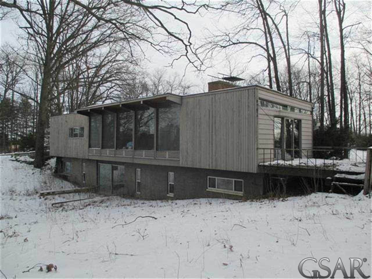 575 North Delaney Road Owosso, MI 48867 - Photo 2 of 4 31185210-1.JPG