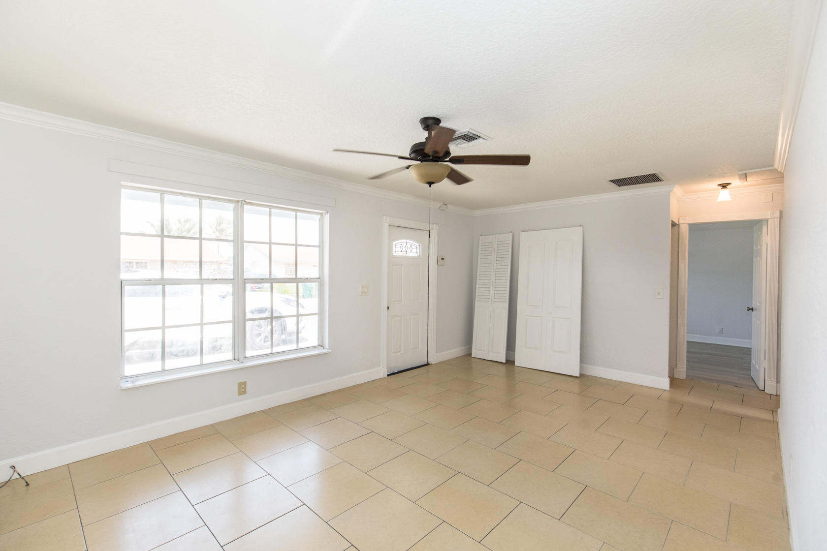 2602 West 28th Street Riviera Beach, FL 33404 - Photo 11 of 23 2602 W 28th St-506