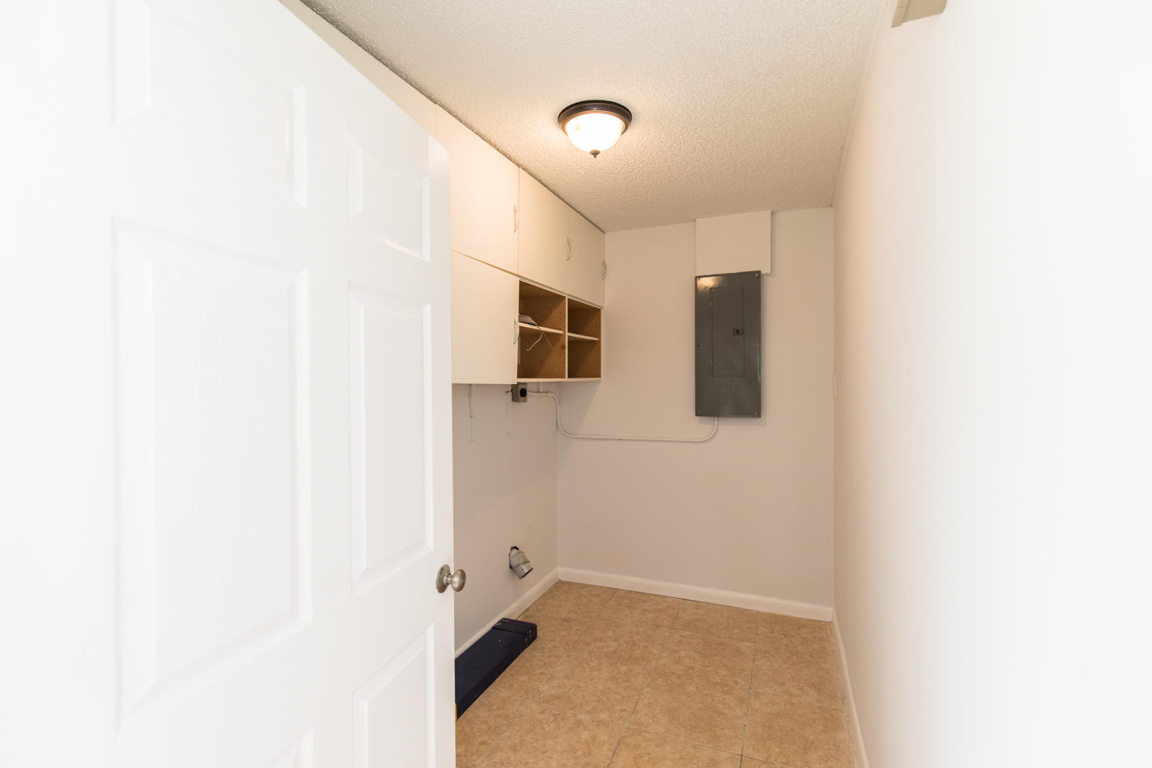 2602 West 28th Street Riviera Beach, FL 33404 - Photo 14 of 23 2602 W 28th St-509