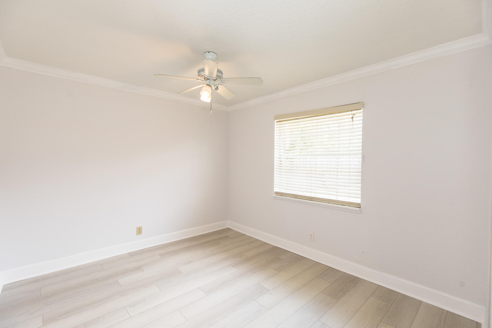2602 West 28th Street Riviera Beach, FL 33404 - Photo 19 of 23 2602 W 28th St-514