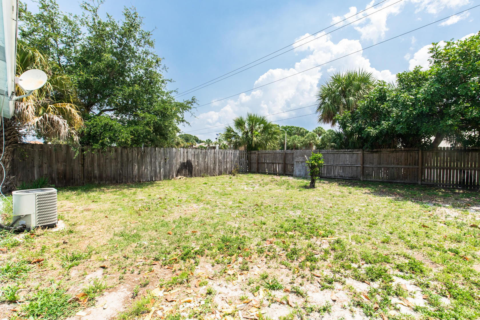 2602 West 28th Street Riviera Beach, FL 33404 - Photo 22 of 23 2602 W 28th St-518