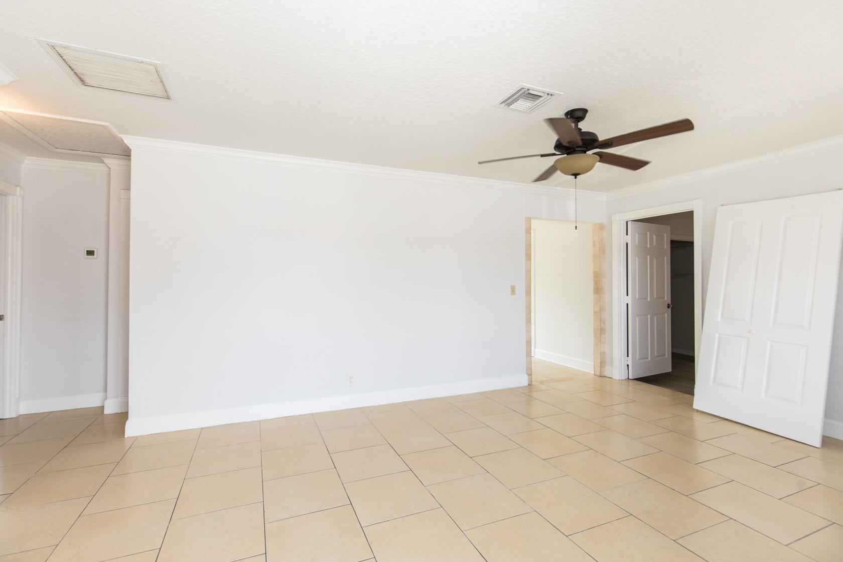 2602 West 28th Street Riviera Beach, FL 33404 - Photo 9 of 23 2602 W 28th St-504