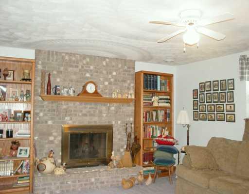 170 Moore Road Butler, PA 16001 - Photo 4 of 8