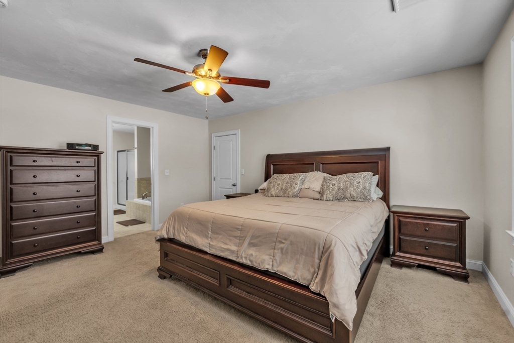 4 Erins Way Holden, MA 01520 - Photo 19 of 39