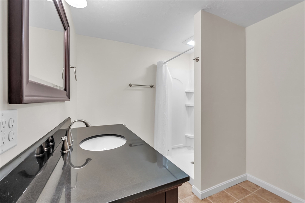 4 Erins Way Holden, MA 01520 - Photo 28 of 39