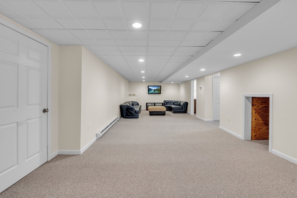 4 Erins Way Holden, MA 01520 - Photo 31 of 39