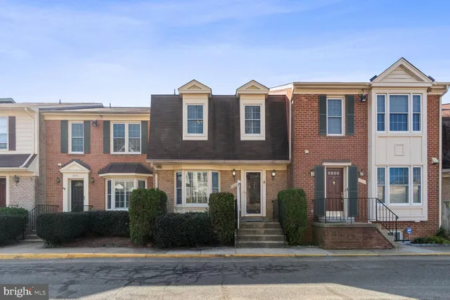 $779,000 | 3023 Meeting Street, Falls Church, VA 22044