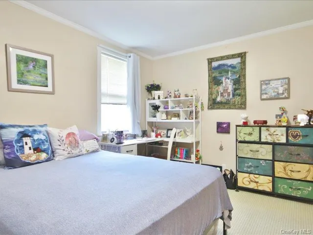 $190,000 | 10 Bryant Gardens, Unit 2L, White Plains, NY 10605