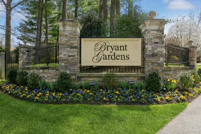 $190,000 | 10 Bryant Gardens, Unit 2L, White Plains, NY 10605