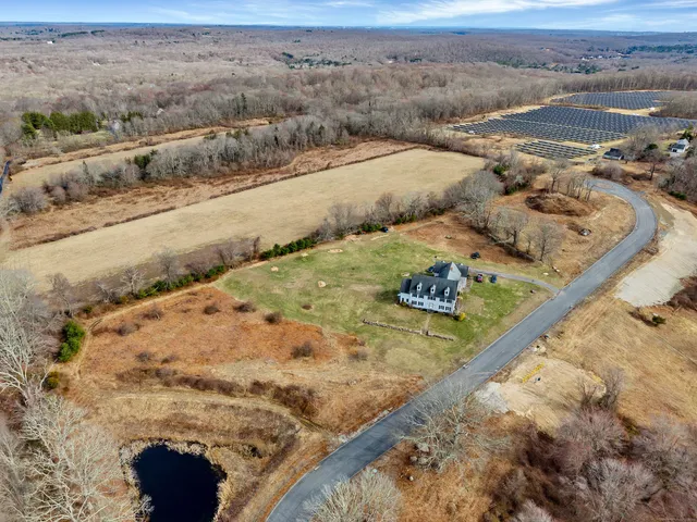 $155,000 | 5 Farm Meadow Road, East Lyme, CT 06333