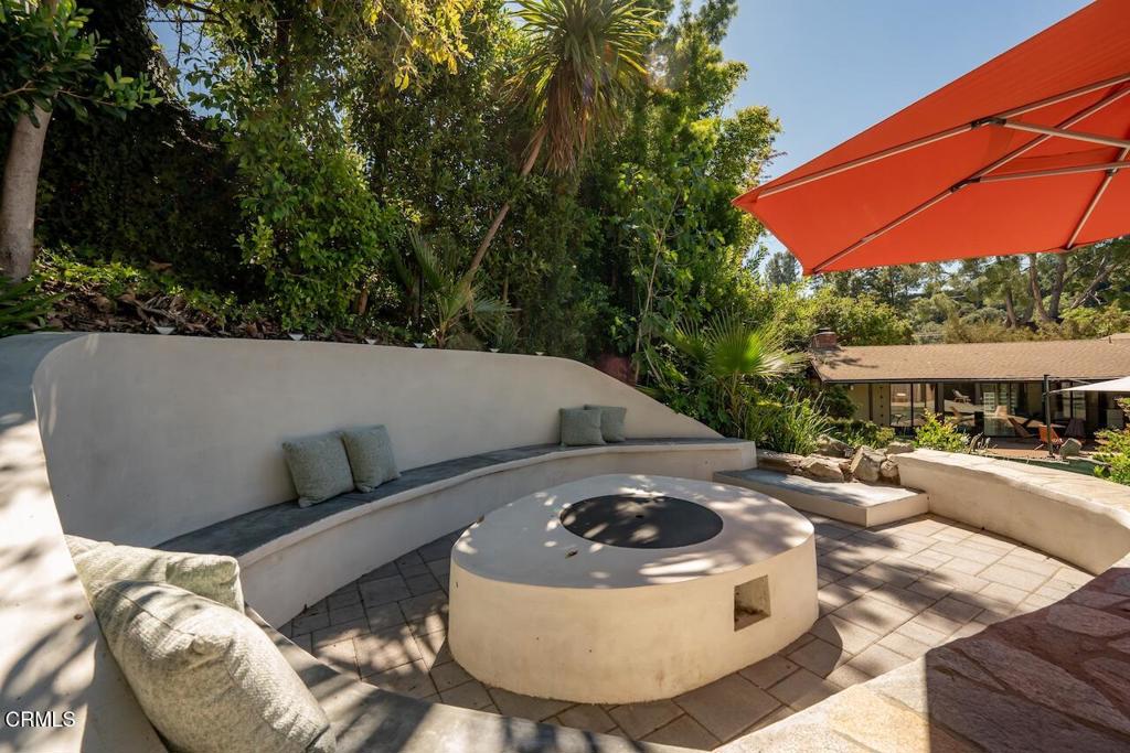 760 Laguna Road Pasadena, CA 91105 - Photo 28 of 40 Fire Pit