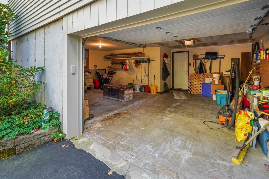 40 Breakneck Road Sturbridge, MA 01566 - Photo 36 of 39 a view of group of garage
