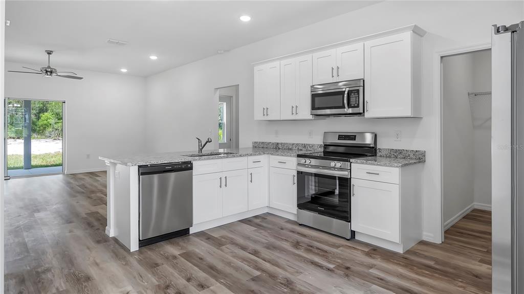40407 West 8th Avenue Umatilla, FL 32784 - Photo 11 of 26