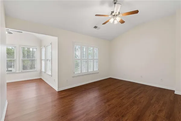 $3,000 | 610 Vinings Estates Drive Southeast, Unit B12, Mableton, GA 30126