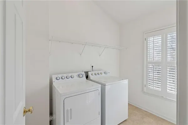 $3,000 | 610 Vinings Estates Drive Southeast, Unit B12, Mableton, GA 30126