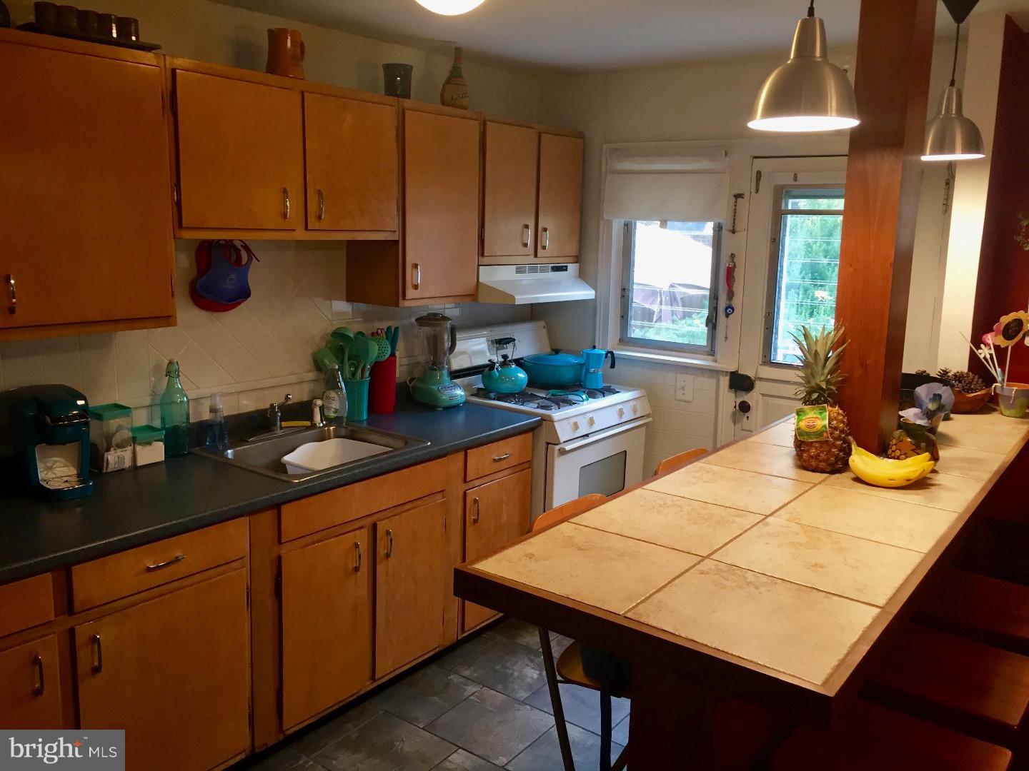 8326 Ridgeway Street Philadelphia, PA 19111 - Photo 8 of 19 Kitchen