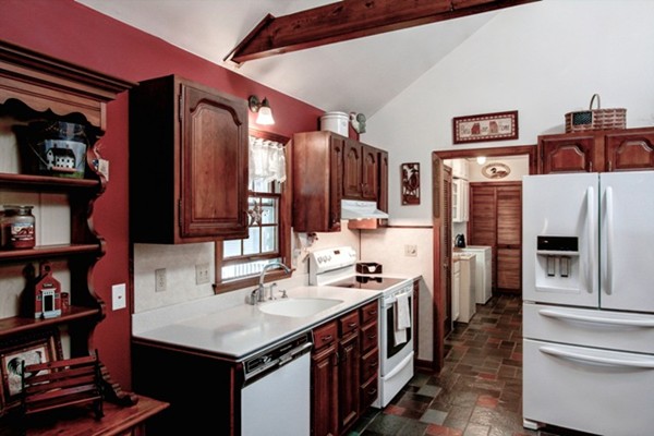 27 Grafton Road Upton, MA 01568 - Photo 16 of 30 Gallery Image 16