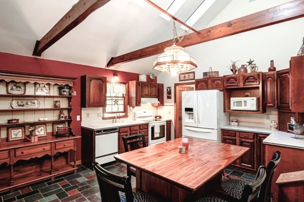 27 Grafton Road Upton, MA 01568 - Photo 18 of 30 Gallery Image 18