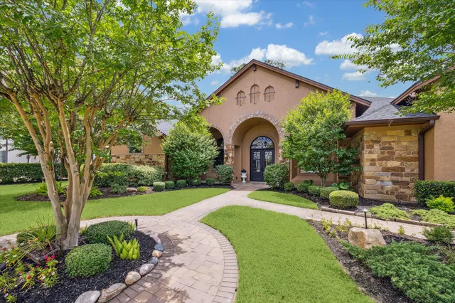 $1,750,000 | 7611 Morgans Pond Court, Spring, TX 77389