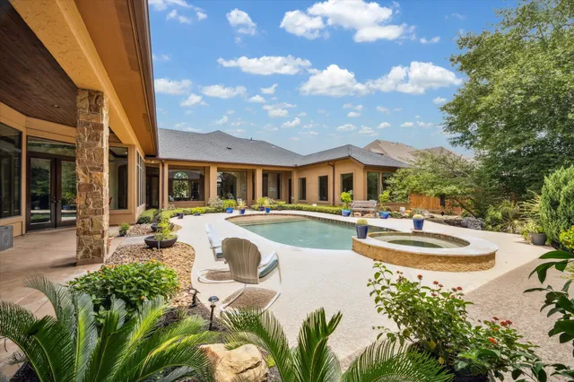 $1,750,000 | 7611 Morgans Pond Court, Spring, TX 77389