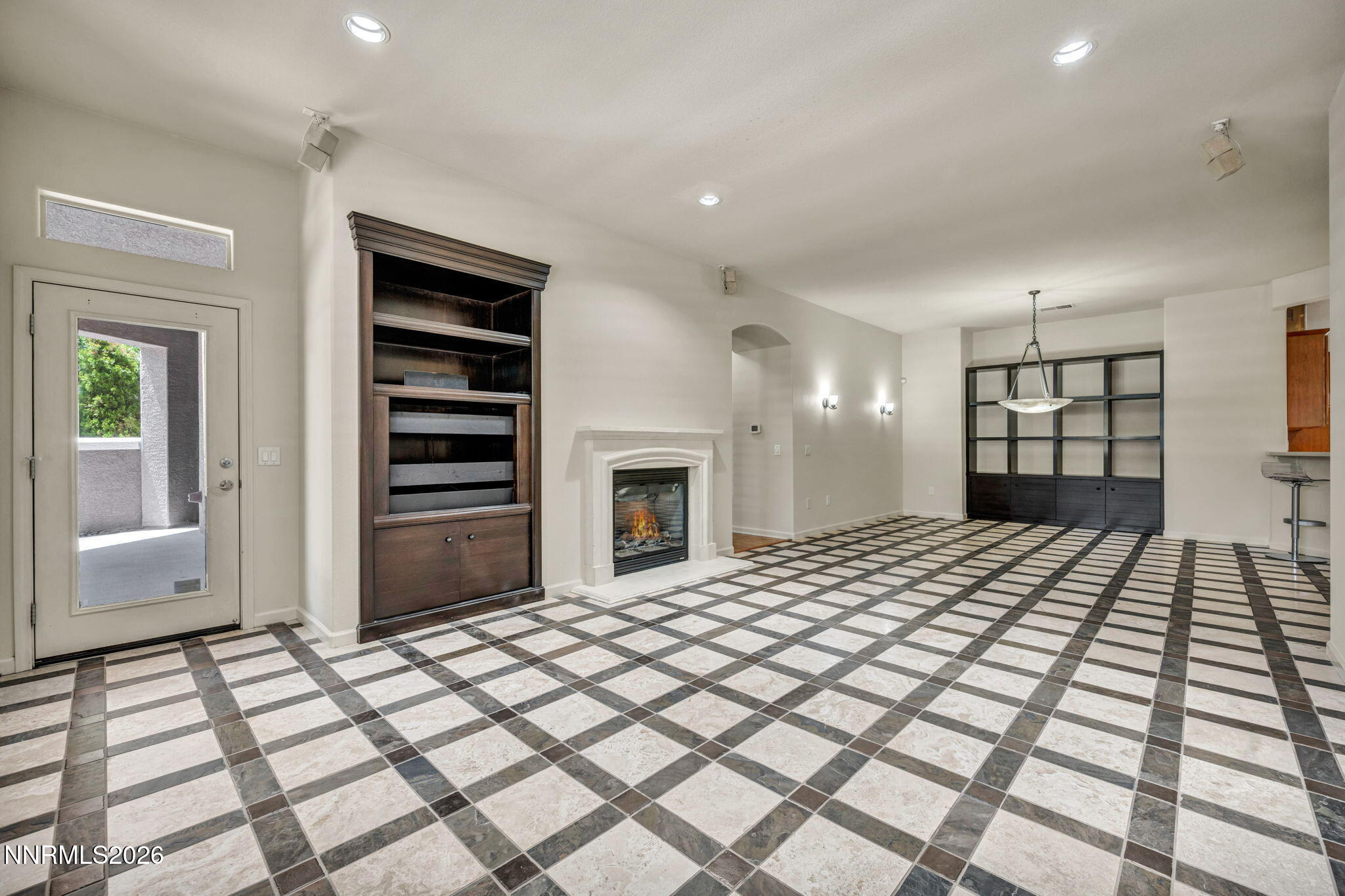 9900 Wilbur May Parkway, Unit 2801 Reno, NV 89521 - Photo 6 of 70 a bedroom with a bed and a dresser