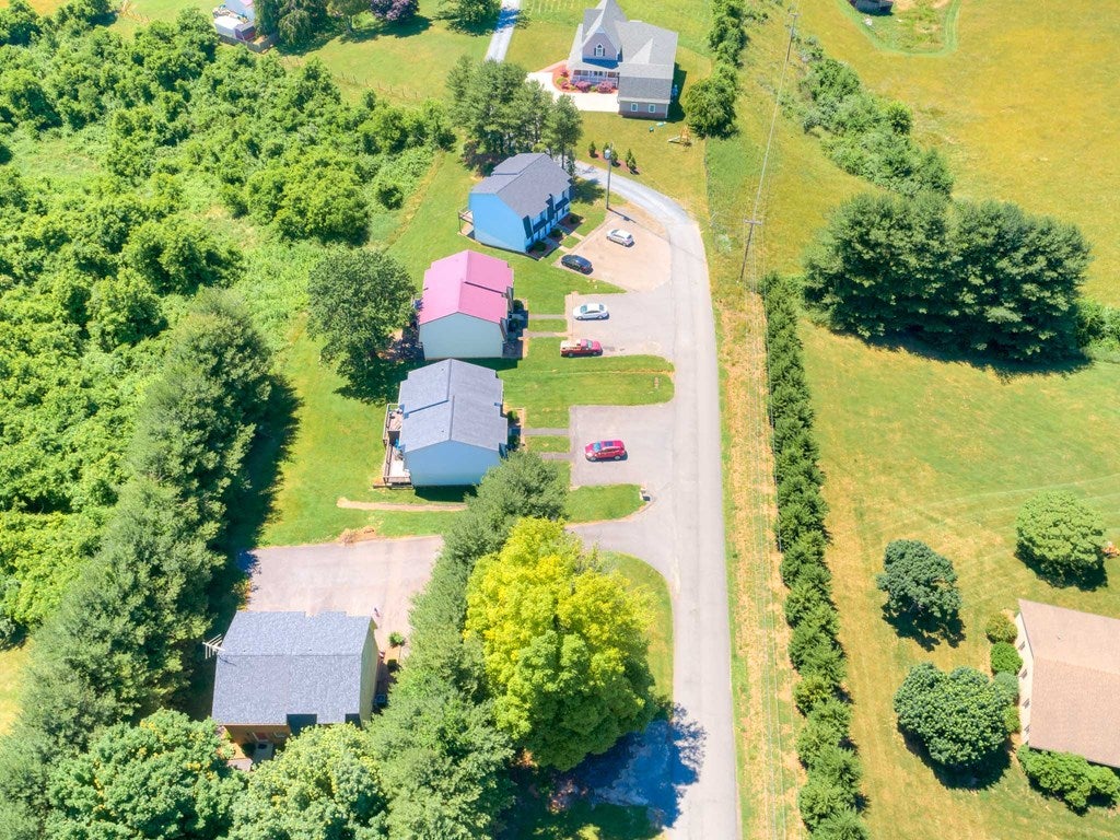 308 Armory Road Galax, VA 24333 - Photo 38 of 40 Gallery Image 38