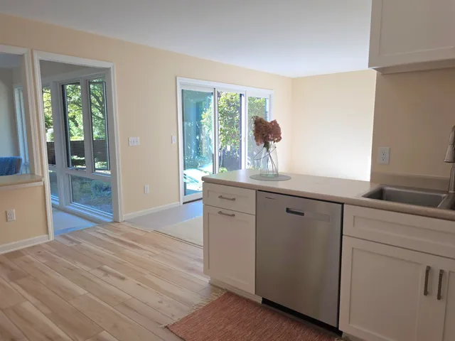 $259,900 | 9523 Ledgewood Court, Fort Wayne, IN 46804